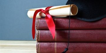 شهرداری تهران از پایاننامههای دانشجویی حمایت مالی میکند